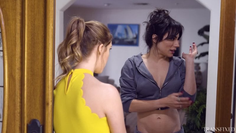 Ariel zurückhaltend & Cadence Lux / Sonnenstrahl [Trans, Shemale, weiblich, lesbisch, Küssen, Feature, Cumshot]